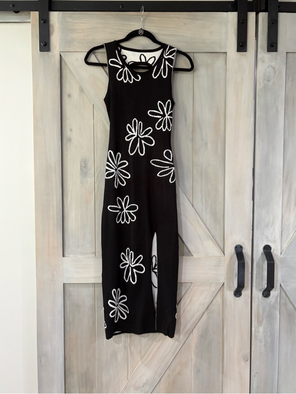 Black Sleeveless Maxi Dress with White Daisy Appliqué